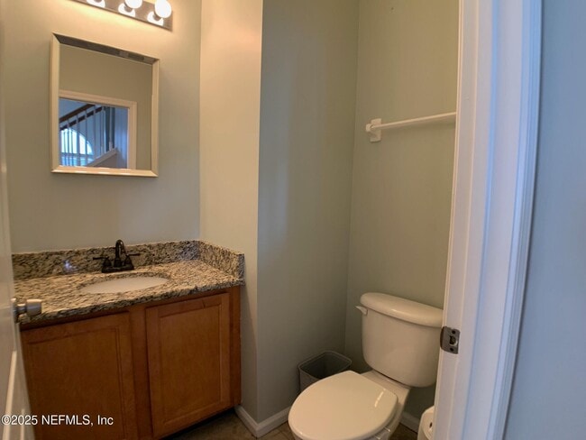 Building Photo - 647 Acorn Chase Dr