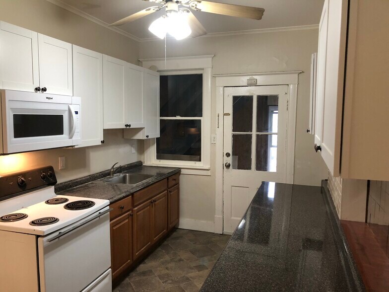 Building Photo - 255 Manning Blvd