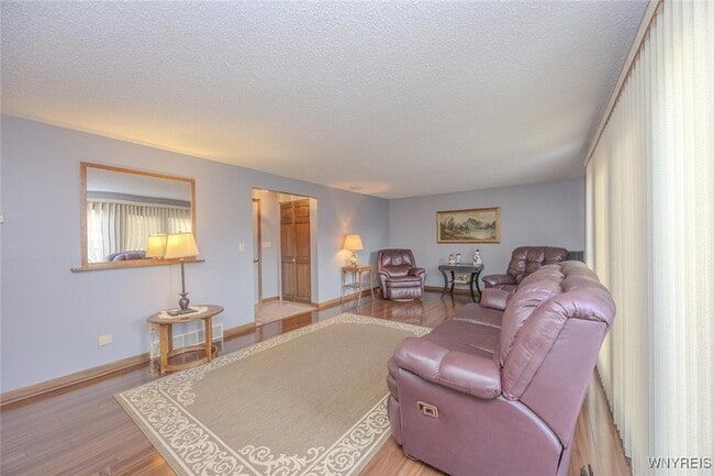 Building Photo - 6784 Bear Ridge Rd