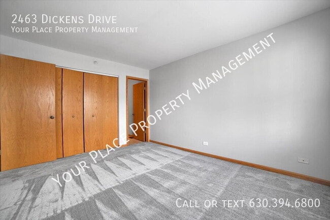 Building Photo - 2463 Dickens Dr