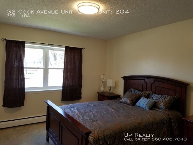 Building Photo - 32 Cook Ave