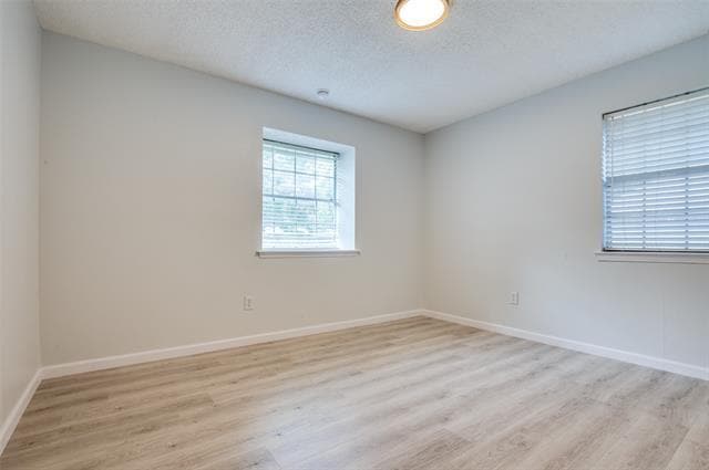 Building Photo - 813 Green Pastures Dr