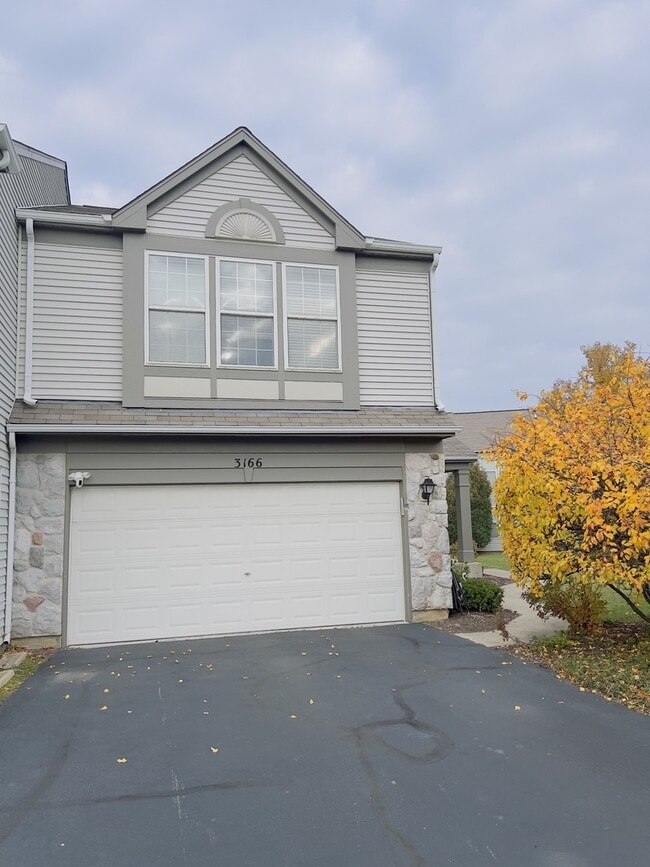 Building Photo - 3166 Bromley Ln