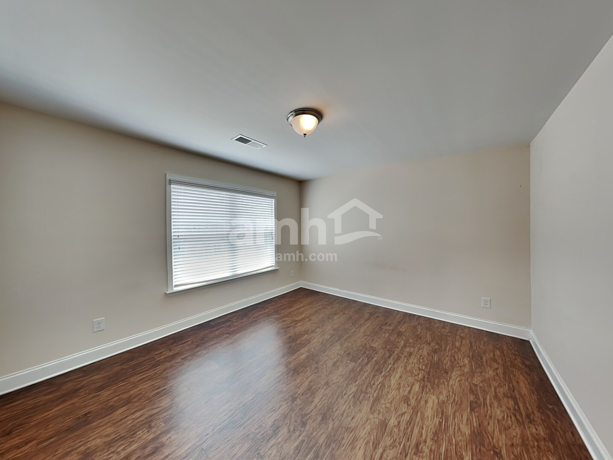 Building Photo - 1022 Monitor Ct