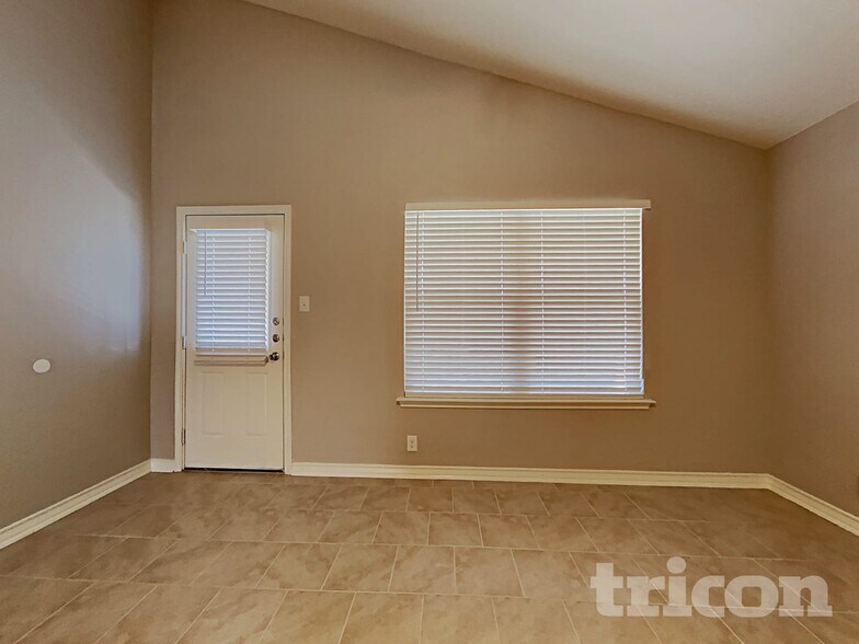 Building Photo - 15431 Cooks Petrel