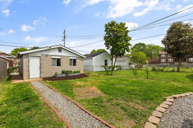 Building Photo - 4011 McDonald Ave