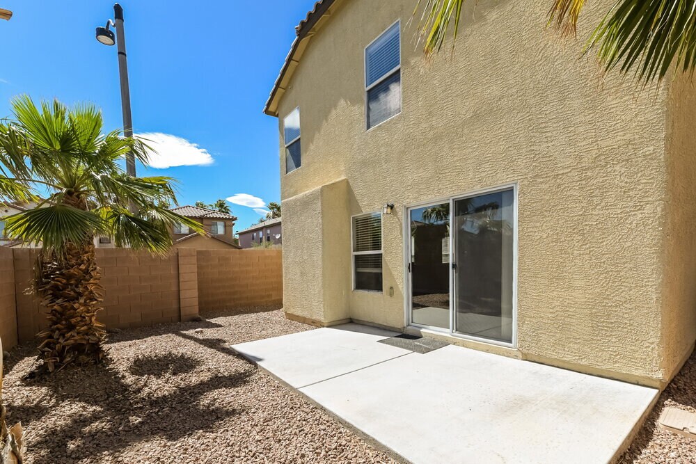 Building Photo - 9149 Spirit Canyon Ave