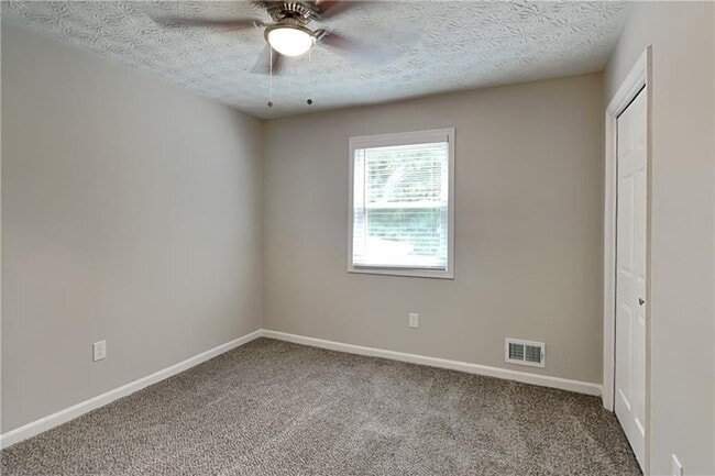 Building Photo - 2957 Forest Chase Terrace NE
