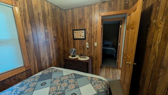 Building Photo - 1321 S Darling Dr NW