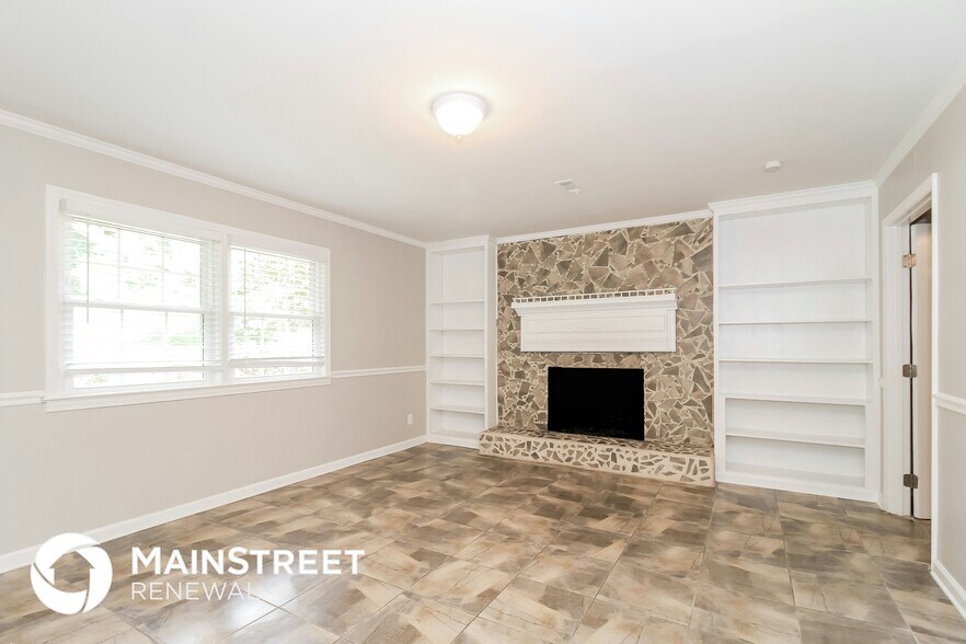 Building Photo - 4635 Woodsman Way