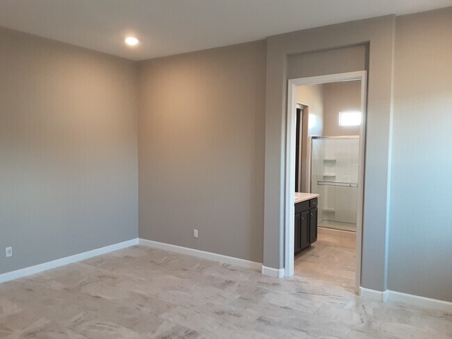 Building Photo - 9350 W Lone Cougar Way