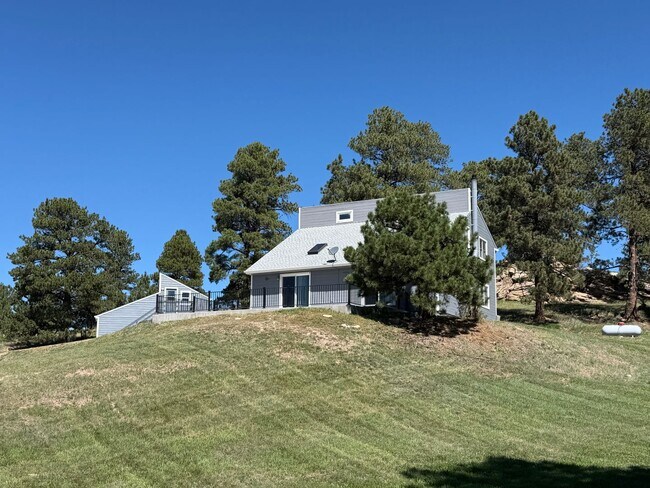 Building Photo - 3793 Badger Ln