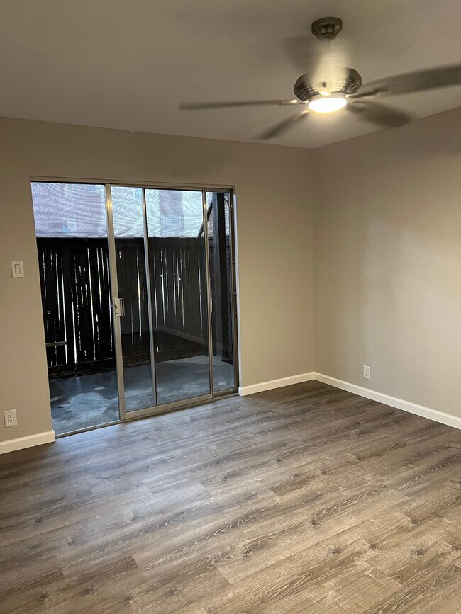 Building Photo - 1601 Pennsylvania St NE