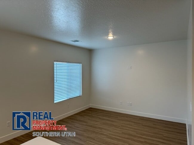 Building Photo - 1 year old Townhome in South Desert