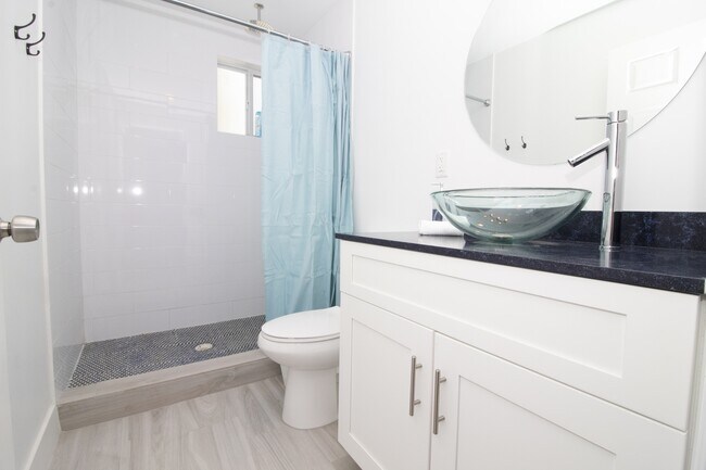 Building Photo - 753 NW 30th St