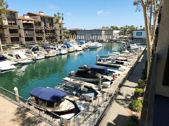 Building Photo - 6221 Marina Pacifica Dr N