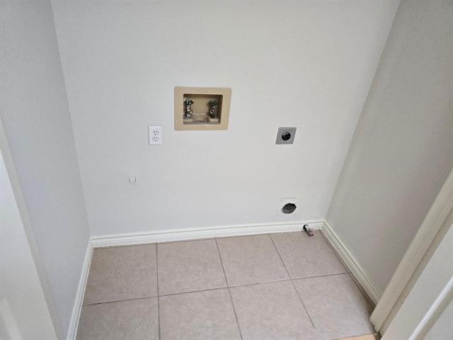 Building Photo - 6011 Longley Ct