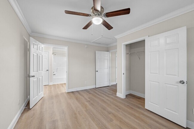 Building Photo - 22611 Mattingly St