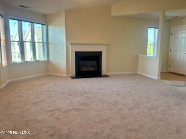 Building Photo - 609 Spencer-Farlow Dr