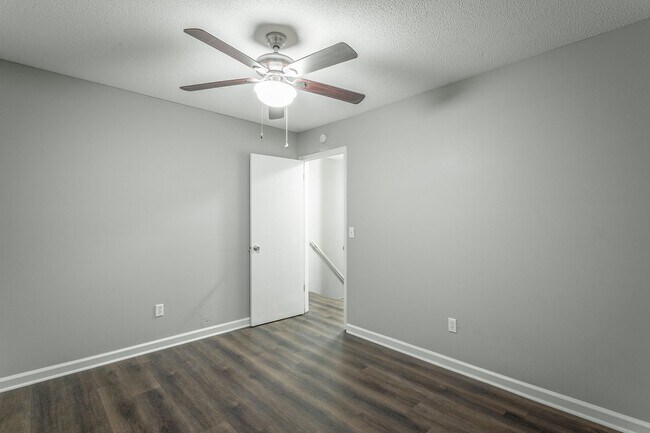 Building Photo - 1109 McBrien Rd
