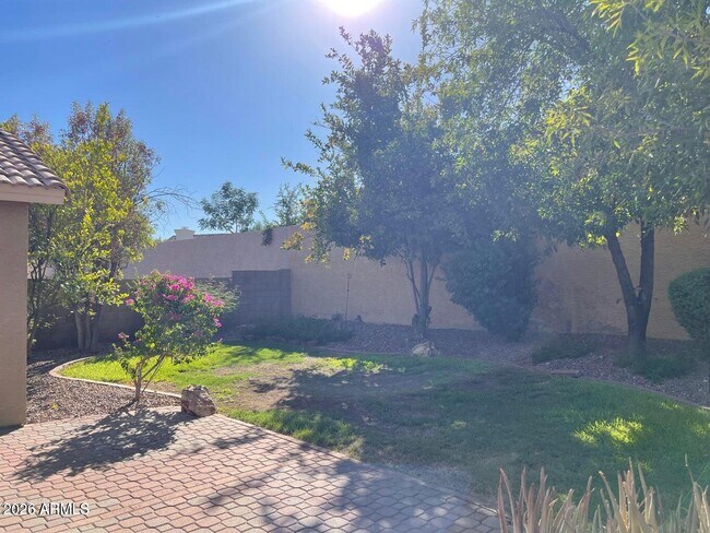 Building Photo - 3954 E Agave Rd