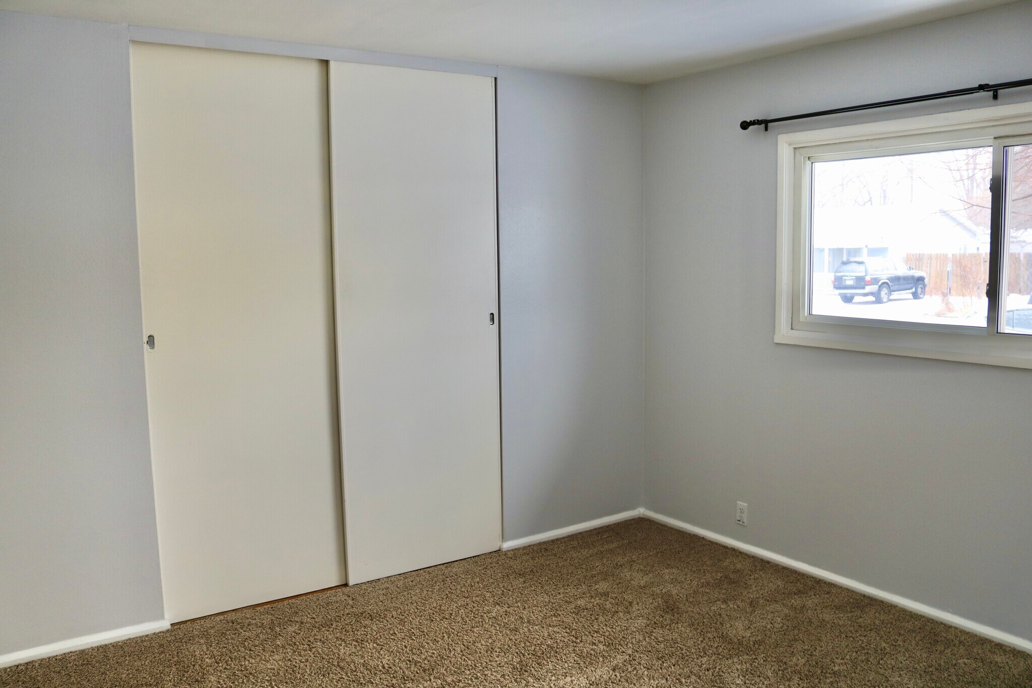 Building Photo - 1136 Florence Ave