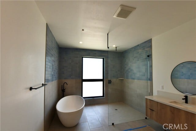 Building Photo - 245 Seal Beach Blvd