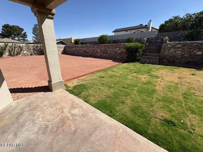 Building Photo - 1432 Black Ridge Dr