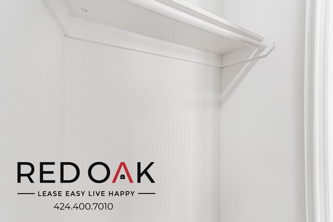 Building Photo - 17830 Sherman Way