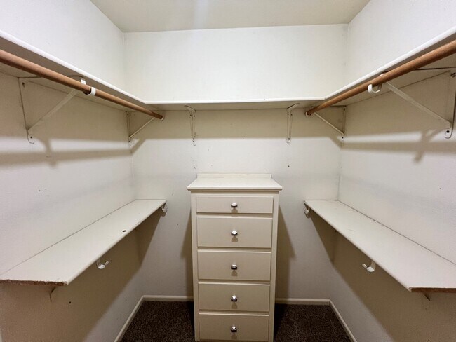 Building Photo - 10 Arroyo-Santiago