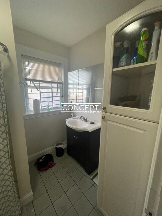 Building Photo - 1789 Commonwealth Ave