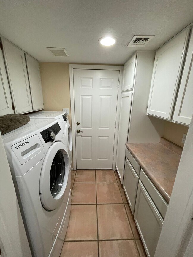 Building Photo - OFFERED FURNISHED OR UNFURNISHED - With view of the Yuma valley!