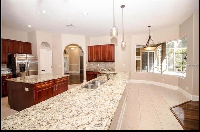 Building Photo - 2620 Millhopper Ave