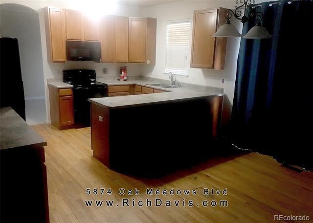 Building Photo - 5874 Oak Meadows Blvd
