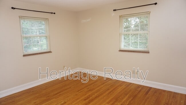 Building Photo - 529 Bardon Rd NW