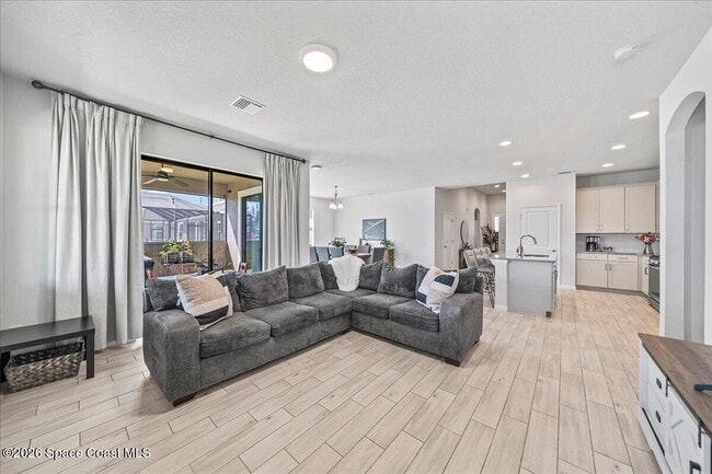 Building Photo - 8080 Lucent Ct