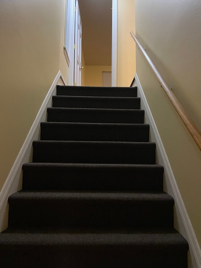 Building Photo - 610 Spruce St