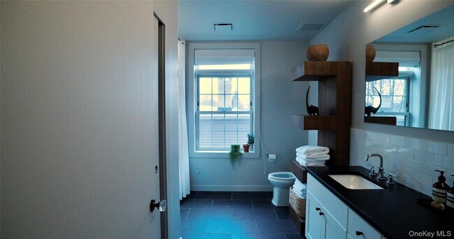 Building Photo - 249 Main St