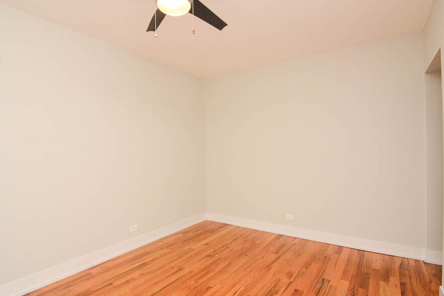 Building Photo - 545 Chestnut St