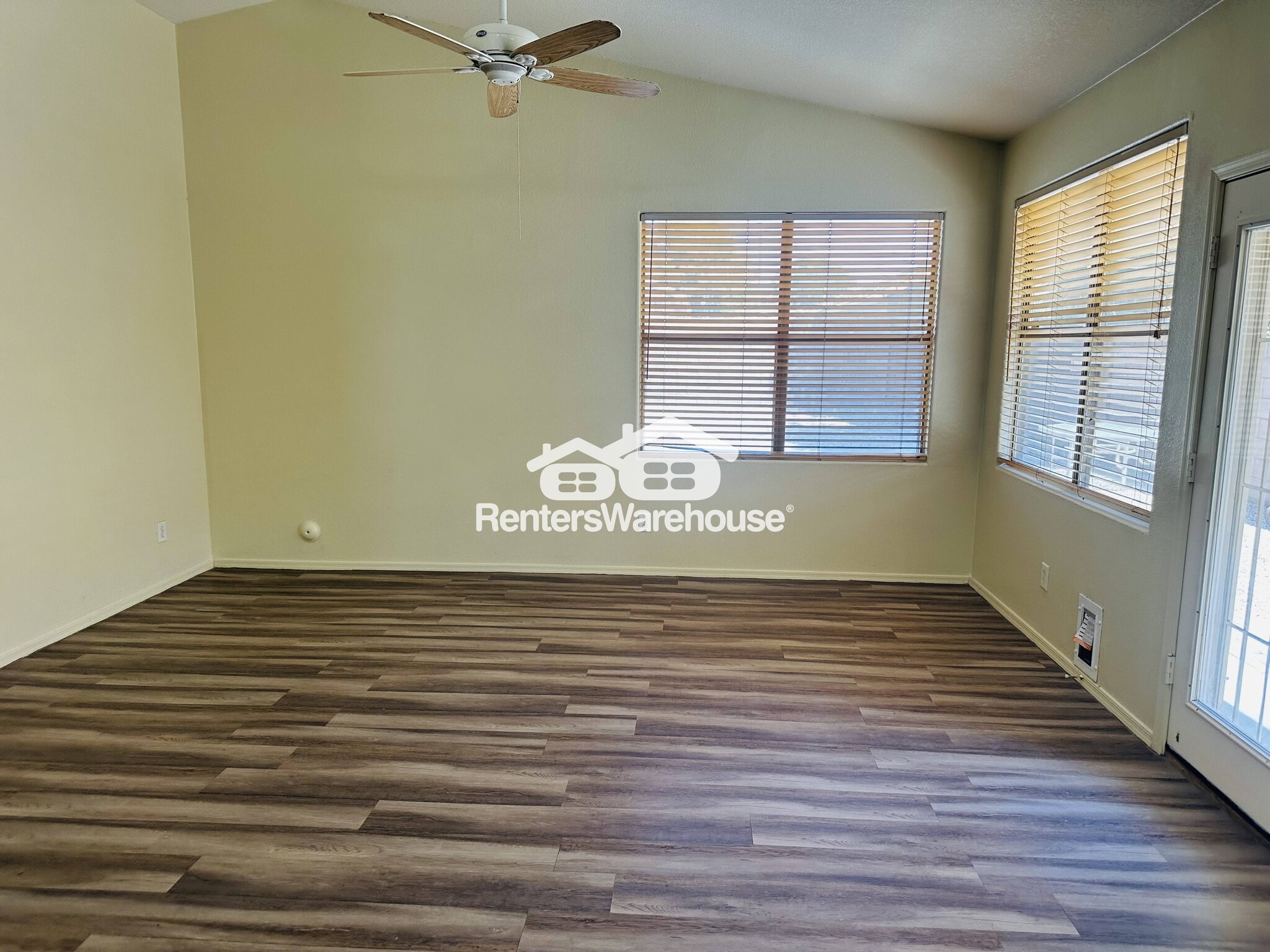 Building Photo - 12572 W Almeria Rd