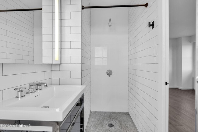 Building Photo - 10 Ocean Blvd