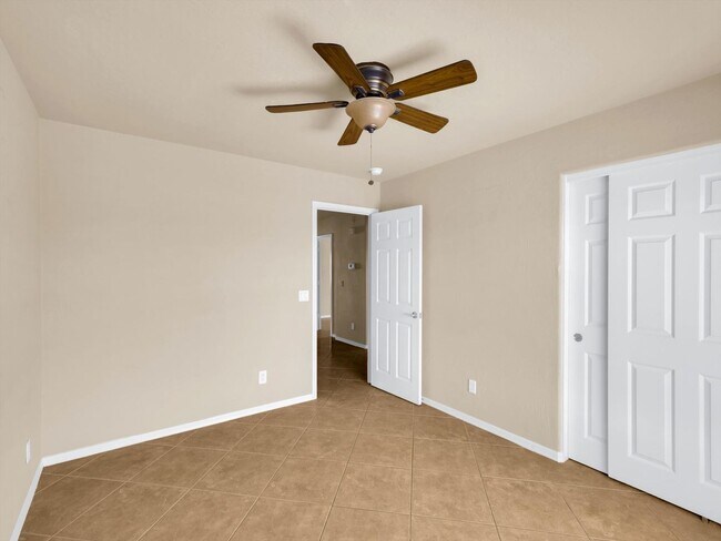 Building Photo - stunning 4-bedroom, 2-bathroom home