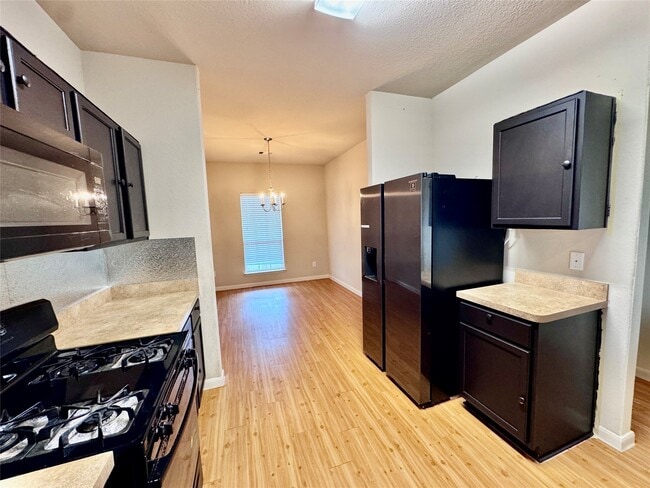Building Photo - 3302 Allington Ct