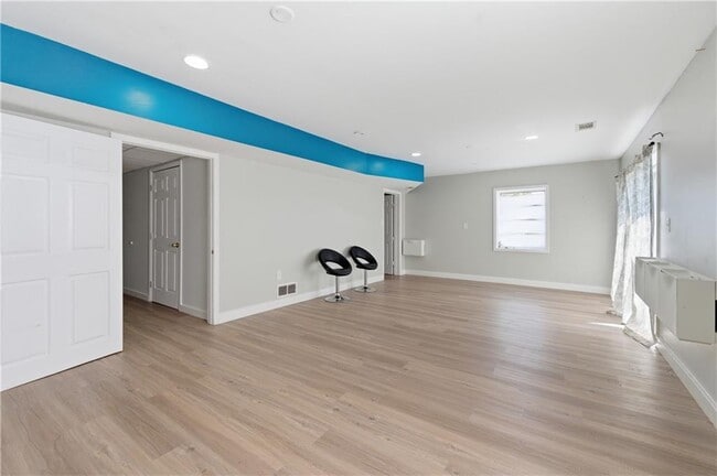 Building Photo - 3457 Springside Dr