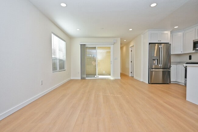 Building Photo - Stunning Brand-New 2BR/2BA Private ADU – Union City