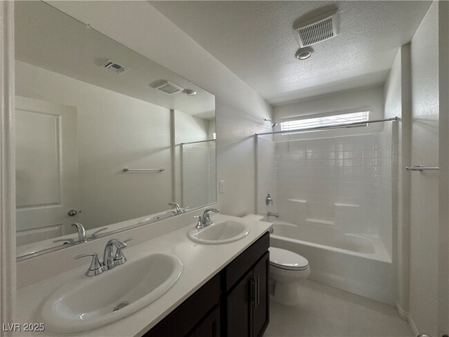 Building Photo - 9144 Vesey Ave