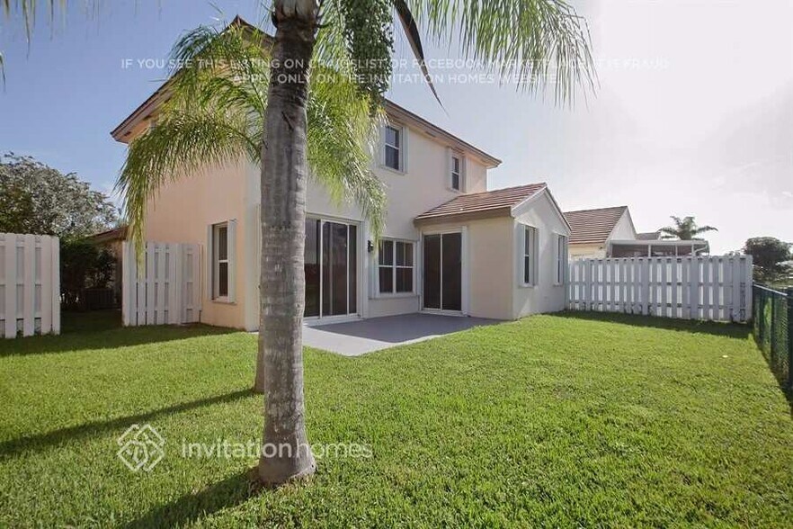 Building Photo - 18542 NW 22nd St