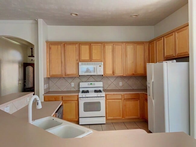 Building Photo - 18207 Linden Forest Ln