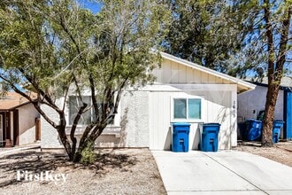 Building Photo - 1613 Amboy Dr