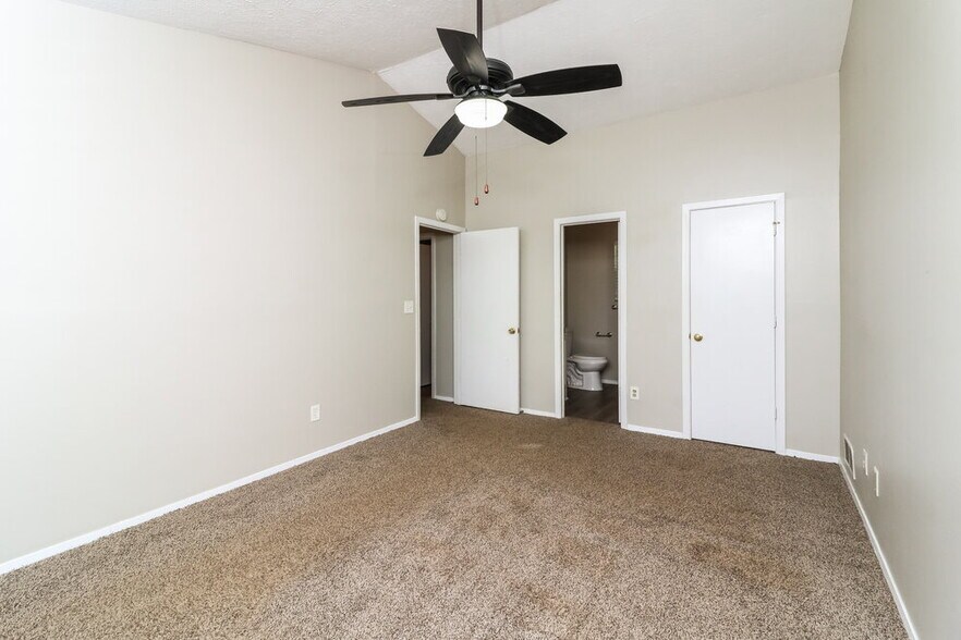 Building Photo - 1630 Carrie Spring